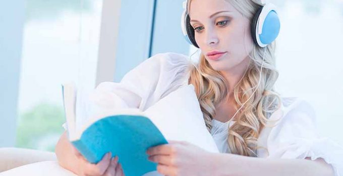 ¿Es bueno escuchar música mientras estudiamos? - Apréndete