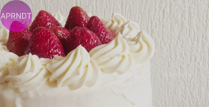 torta de vainilla con fresa